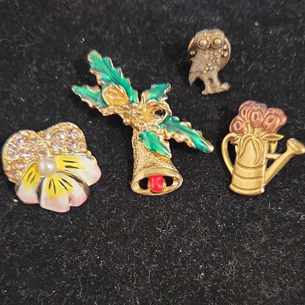Fashion Jewelry Brooch Set - Gold, Green, Red, Pink